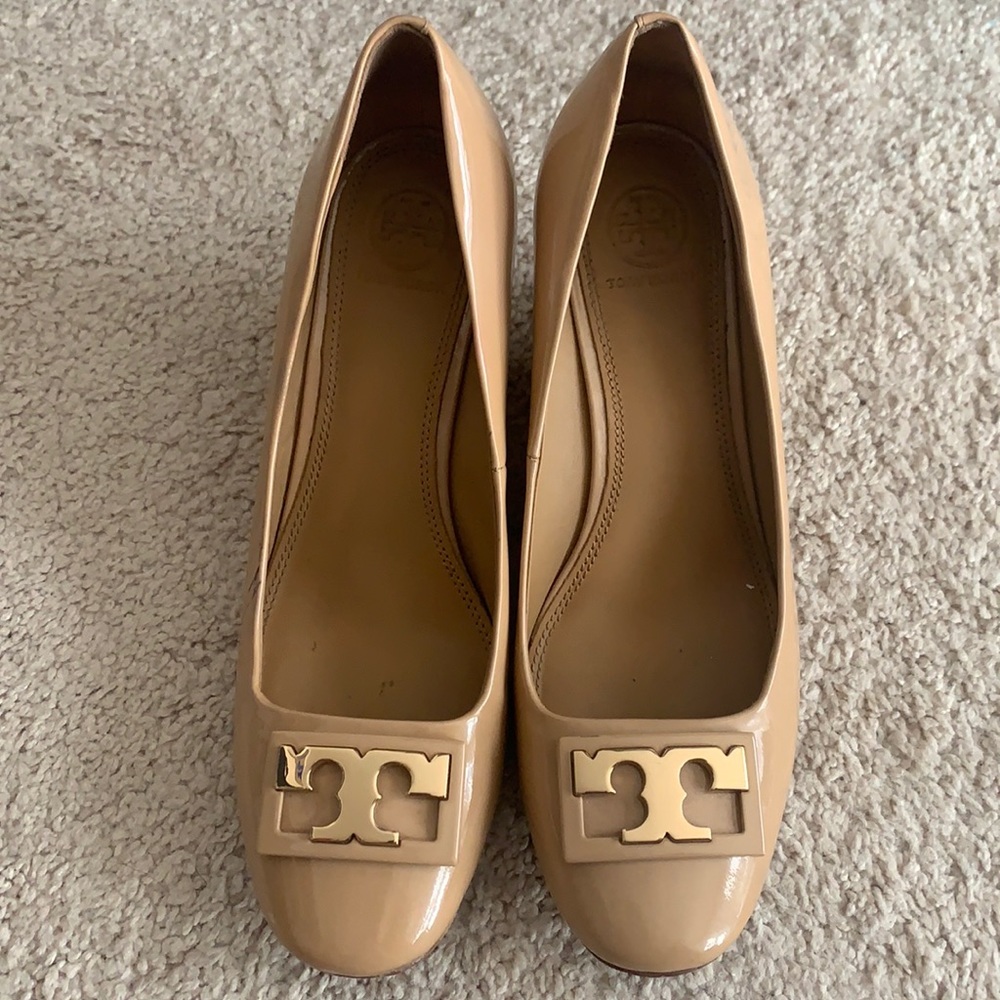 Tory Burch size 8.5 nude platform heels